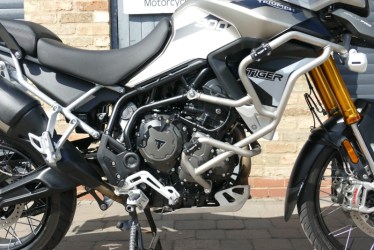 ajs016-1747323745