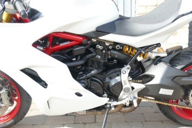fjr1006021-1749589413