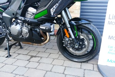 versys2701005-1738016847