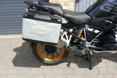 zrs2305027-1747996878