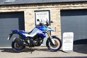 24 SUZUKI V-STROM DL 1050 DE