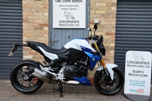 24 BMW F900 R