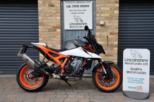 75 KTM 990R DUKE
