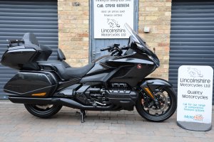 72 HONDA GL1800 GOLDWING TOUR