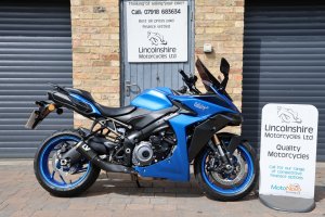 73 SUZUKI GSX-S 1000 GT