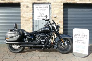 19 HARLEY DAVIDSON HERITAGE SOFTAIL CLASSIC