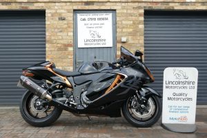 21 SUZUKI GSX 1300 HAYABUSA