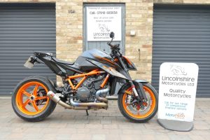 24 KTM 1290R SUPERDUKE
