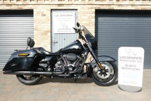 22 HARLEY DAVIDSON ROAD KING SPECIAL
