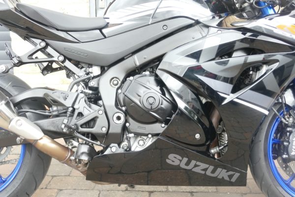 18 SUZUKI GSXR 1000R