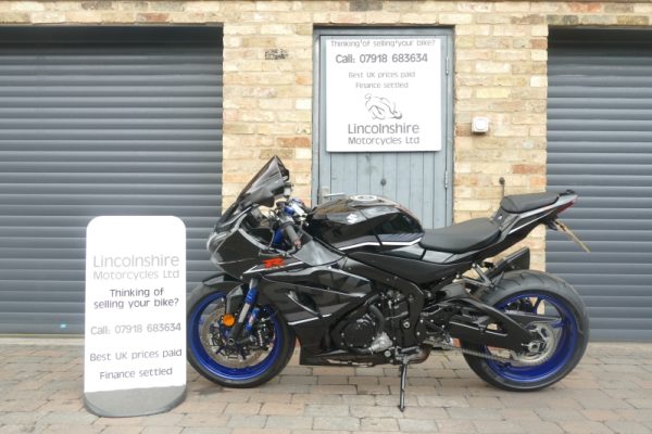 18 SUZUKI GSXR 1000R