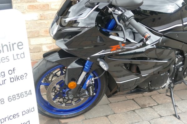 18 SUZUKI GSXR 1000R