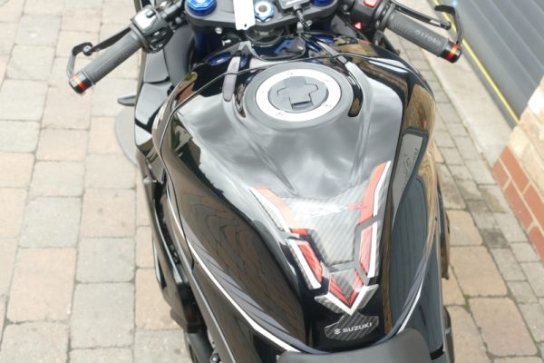 18 SUZUKI GSXR 1000R