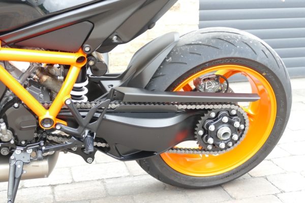 24 KTM 1290R SUPERDUKE