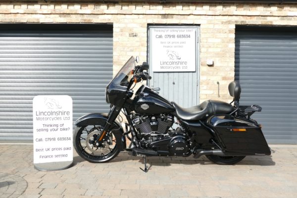 22 HARLEY DAVIDSON ROAD KING SPECIAL