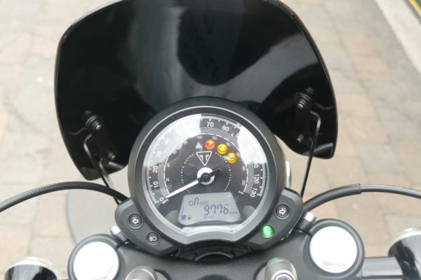 18 TRIUMPH BONNEVILLE SPEEDMASTER 1200