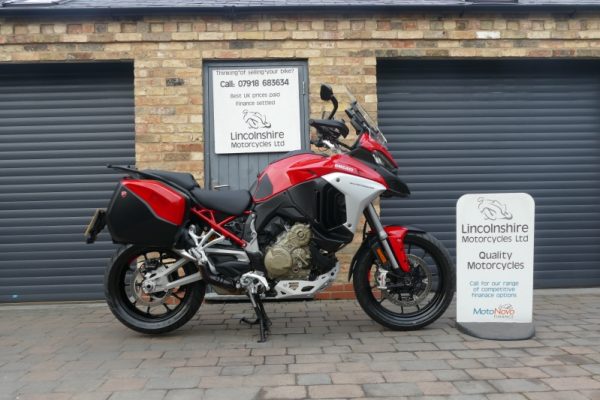 22 DUCATI MULTISTRADA V4S TRAVEL RADAR