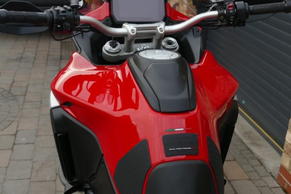 22 DUCATI MULTISTRADA V4S TRAVEL RADAR